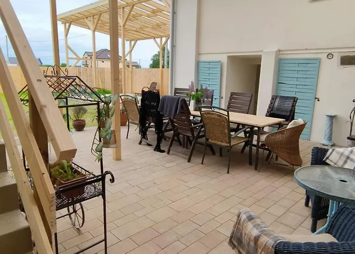 Дом отдыха Duzy Dom Nad Morzem - Toskanski Zakatek